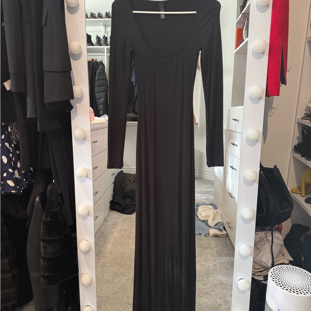 SKIMS Long sleeve Lounge Maxi Dress - XXS